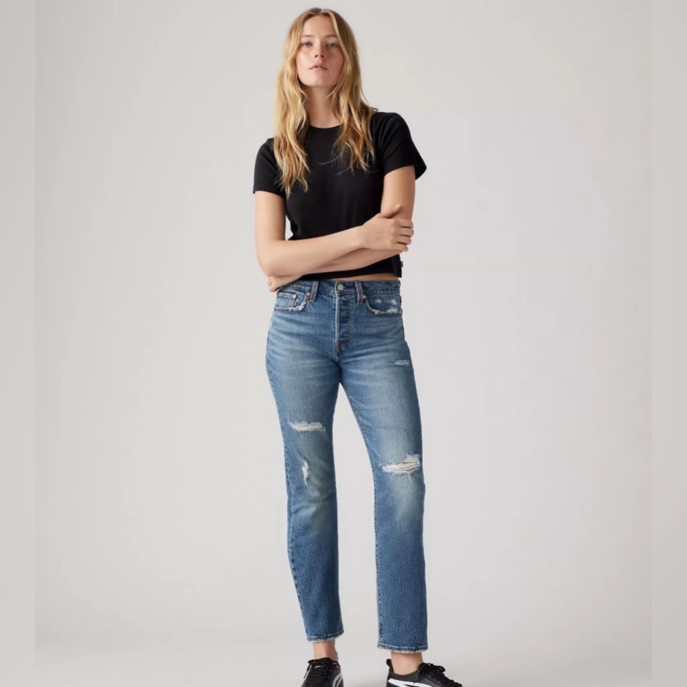 Levi’s wedgie straight fit size 26
